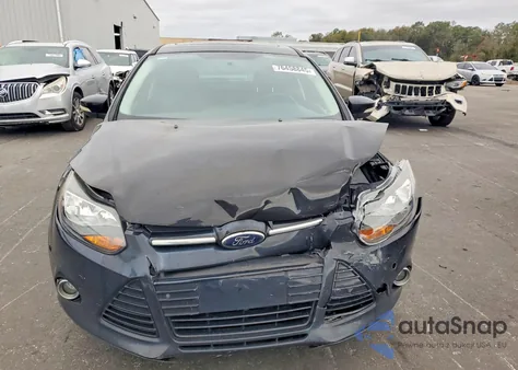 2013 Ford Focus Titanium z USA, uszkodzony, nr VIN 1FADP3N26DL112837